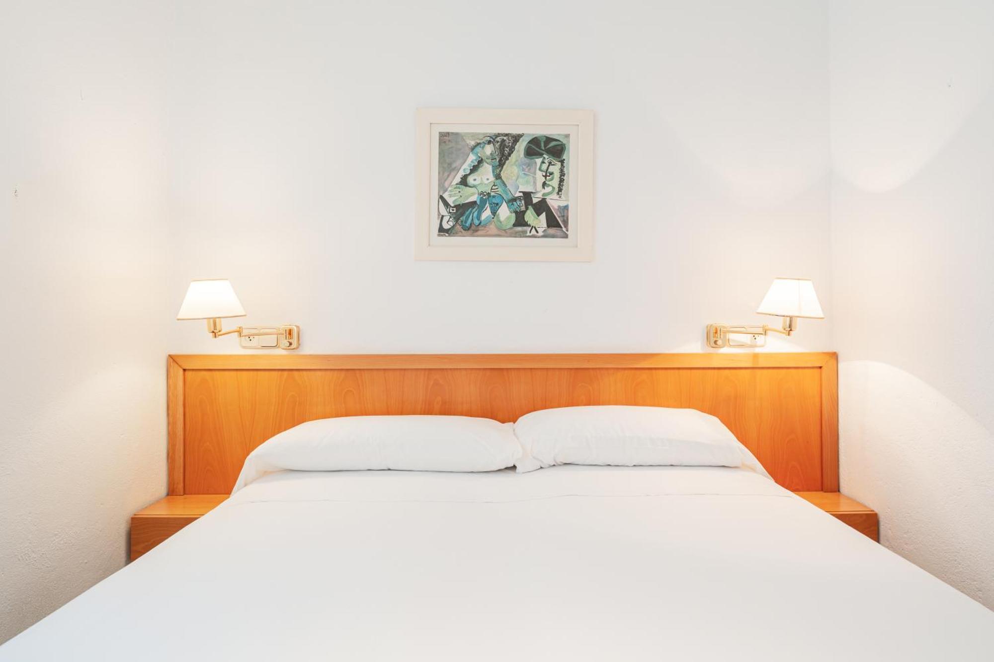רוזס Santa Llucia Apartaments מראה חיצוני תמונה