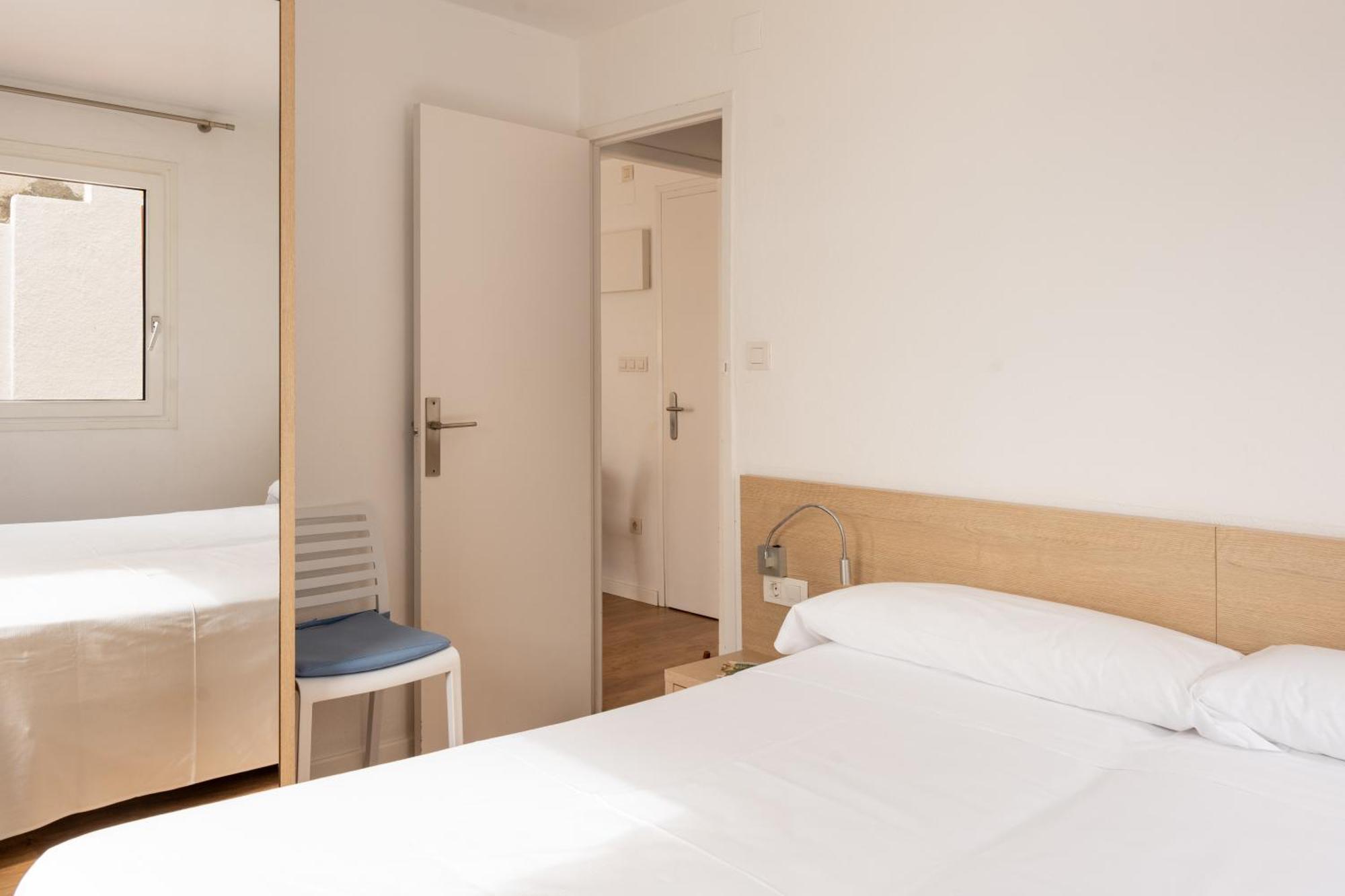 רוזס Santa Llucia Apartaments מראה חיצוני תמונה