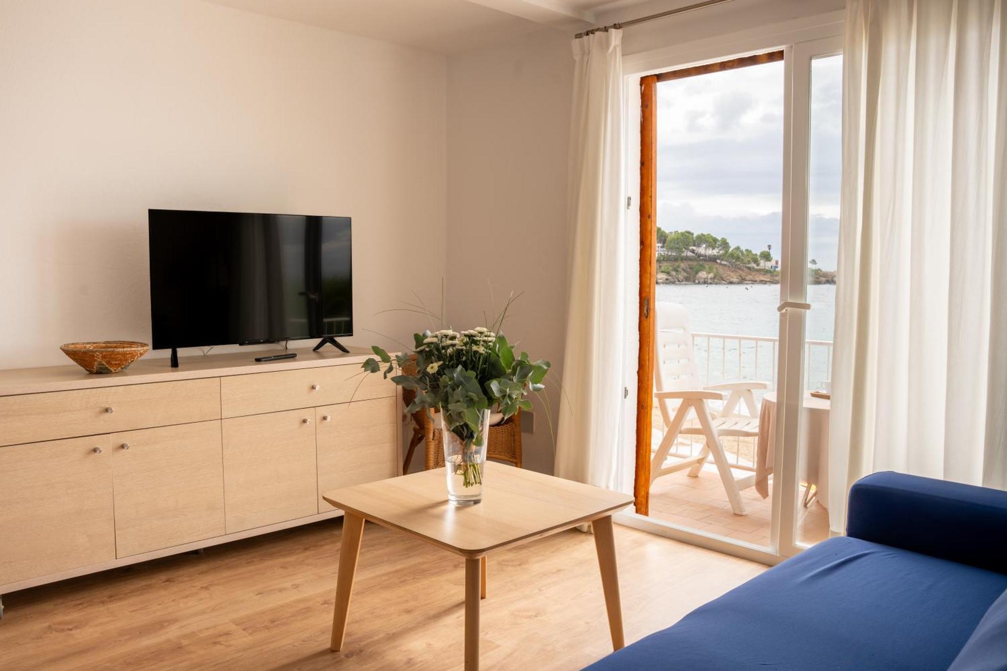 רוזס Santa Llucia Apartaments מראה חיצוני תמונה