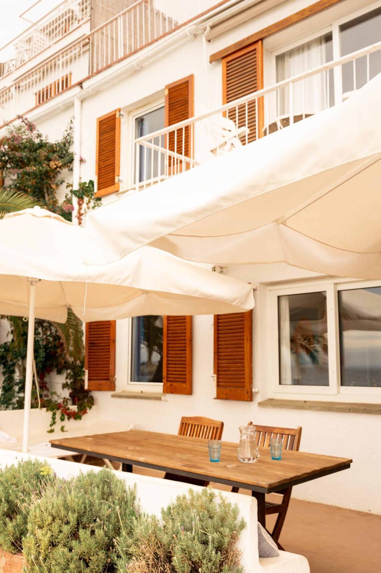רוזס Santa Llucia Apartaments מראה חיצוני תמונה